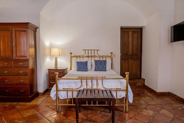 Hotel El Farol Parras de la Fuente Ngoại thất bức ảnh